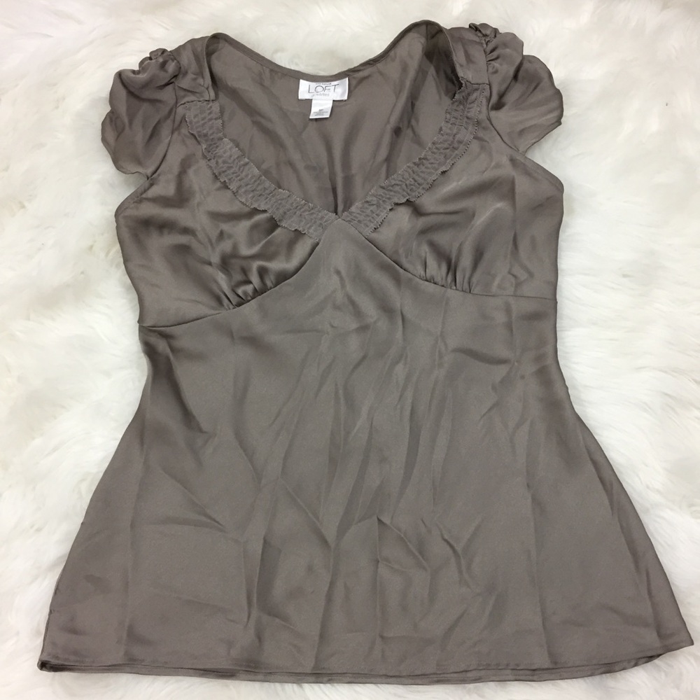 🌻Ann taylor Loft Petites fitted top sz 8P